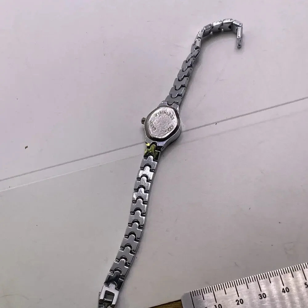 Silver Womens Silver Fashion Quartz Watch Works New Battery Blue Dial